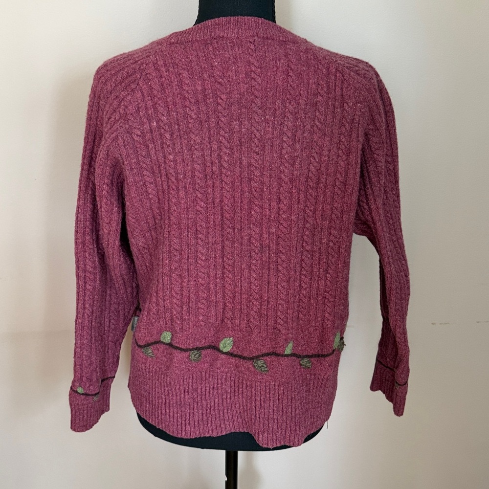 Woolrich Women’s size Large Sweater Sheep Embroidered Vine Detail 100% wool - Picture 7 of 7